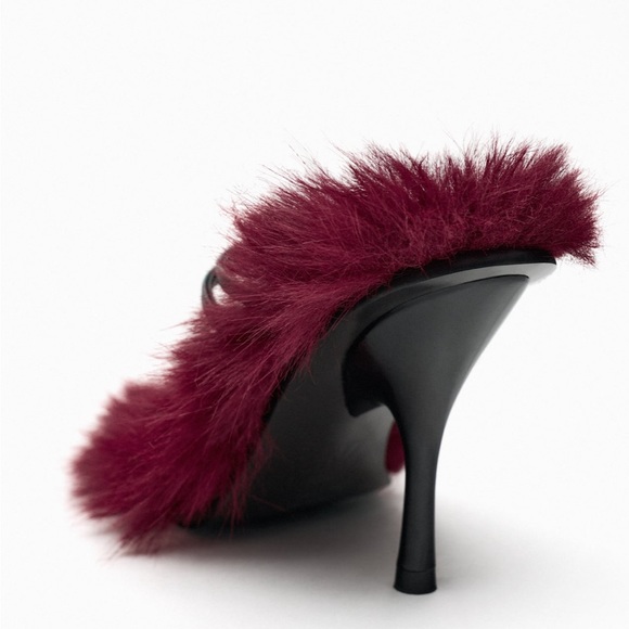 Zara Faux Fur Sandals - Picture 2 of 7
